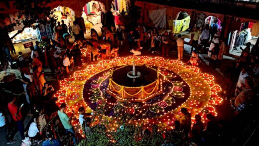 Deepawali 2024: गौहर महल में बिखरी दीपोत्सव की छटा,  2024 दीयों की रोशनी से जगमग हुआ आंगन