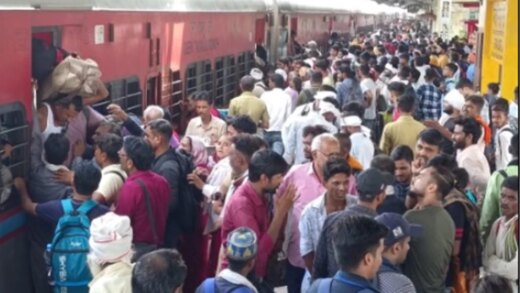 Diwali Chhath Special Trains: स्पेशल ट्रेन चलाने के बाद भी नहीं मिल रही सीट, लगातार बढ़ रही वेटिंग