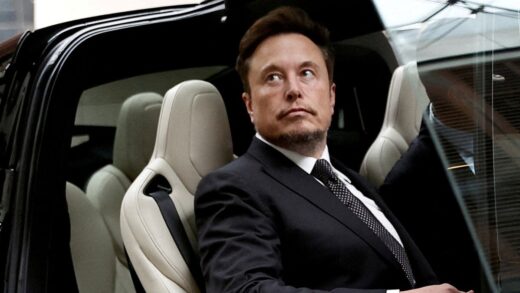 Elon Musk ने उनकी कंपनी में iPhone, MacBook लाने पर बैन की चेतावनी दी! Apple से है इस बात की नाराजगी