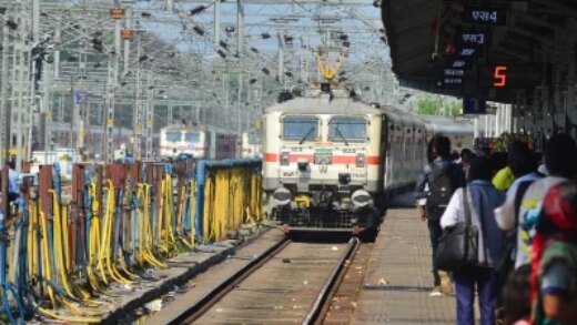 Indian Railway: दीपावली और छठ पूजा पर दौडेंगी स्पेशल ट्रेनें, जबलपुर से यात्रा करने वाले यात्रियों को मिलेगी राहत