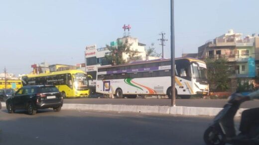 Ring Road Indore: रिंग रोड पर बसों की लाइन से रोज शाम को लगता है जाम, फिर भी जिम्मेदार अनजान