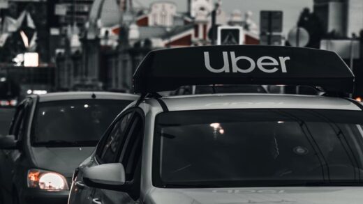 Uber ऑस्ट्रेलिया में टैक्सी ड्राइवरों को देगी 178 मिलियन डॉलर (Rs 14 अरब से ज्यादा) का मुआवजा, जानें क्यो