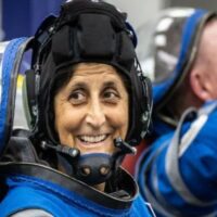 अंतरिक्ष में फंसी एस्ट्रोनॉट Sunita Williams की अगले महीने हो सकती है धरती पर वापसी