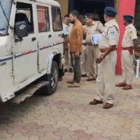 साध्वी रीना रघुवंशी का फरार भाई गिरफ्तार:  पुलिस ने लग्जरी कार भी जब्त की; महंत कनक बिहारी के खाते से निकाले थे 90 लाख – Chhindwara News