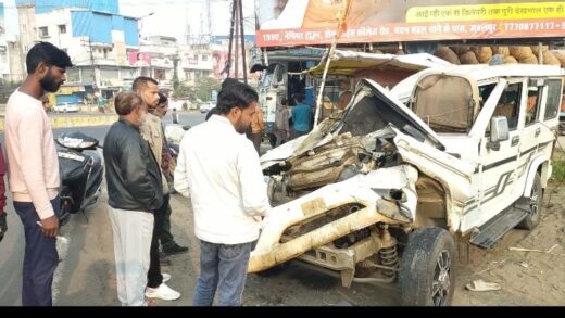 जबलपुर में तेज रफ्तार कार हुई दुर्घटनाग्रस्त:  देर रात डिवाइडर से टकराकर पलटी, 4 घायल; एक की हालत नाजुक – Jabalpur News