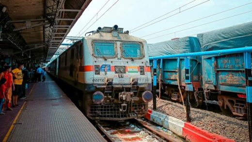 IRCTC का सुपर ऐप जल्द होगा लॉन्च, एक साथ मिलेंगे टिकट बुकिंग, कार्गो बुकिंग और फूड ऑर्डर करने जैसे लाभ: रिपोर्ट