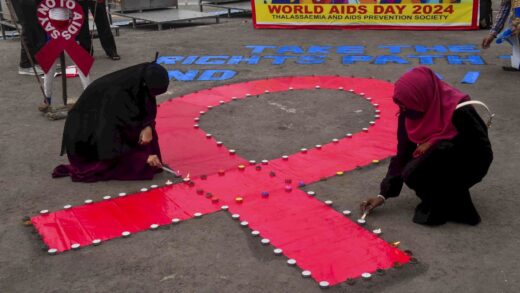 World Aids Day: दुनिया में पहली बार आया HIV पर 100 फीसदी कारगर टीका, 2 डोज जरूरी – India TV Hindi