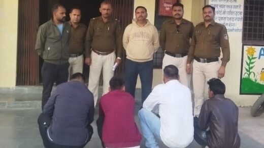 छतरपुर में अवैध शराब बेचने वाले चार आरोपी गिरफ्तार:  ईसानगर पुलिस ने तस्करी में प्रयुक्त वाहन समेत 5.5 लाख की संपत्ति जब्त की – Chhatarpur (MP) News