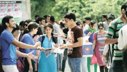 Campus Placement: नौकरियों के लिए रिकॉर्ड तोड़ रहेगा साल 2025, कैंपस से मिलने लगे संकेत, पैकेज में अभी से 20 फीसदी की उछाल