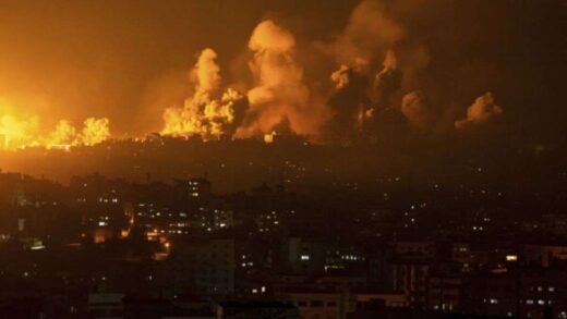 Israel-Hamas War: इजरायल ने गाजा में फिर ढाया कहर, हवाई हमले में 26 लोगों को किया ढेर – India TV Hindi