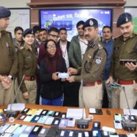 पुलिस ने खोज निकाले 1.6 करोड़ रुपए के 675 मोबाइल:  एमपी-यूपी, बिहार, केरल, दिल्ली, गुजरात, राजस्थान, उत्तराखण्ड से किए बरामद – Gwalior News