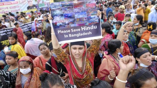 बांग्लादेश की अंतरिम सरकार अल्पसंख्यकों की सुरक्षा में नाकाम, यूनुस पर लगे गंभीर आरोप – India TV Hindi