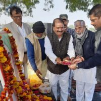 विधायक राय ने क्रांति के शहीदों को दी श्रद्धांजलि:सीहोर में हुआ था जलियांवाला बाग जैसा नरसंहार, 356 क्रांतिकारियों को मारी थी गोलियां