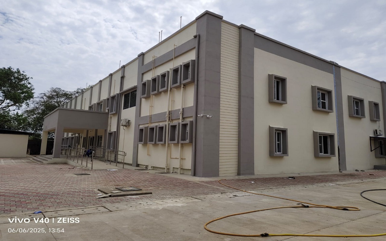 50 बेड का सामुदायिक स्वास्थ्य केंद्र तैयार, 100 बेड तक अपग्रेडेशन की भी तैयारी | 50 bed community health center is ready, will start in June, preparations are also on to upgrade it to 100 beds