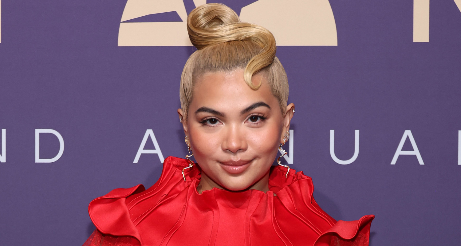 Hayley Kiyoko Announces Lead Casting For 'Girls Like Girls' Movie, Her Feature Film Directorial Debut