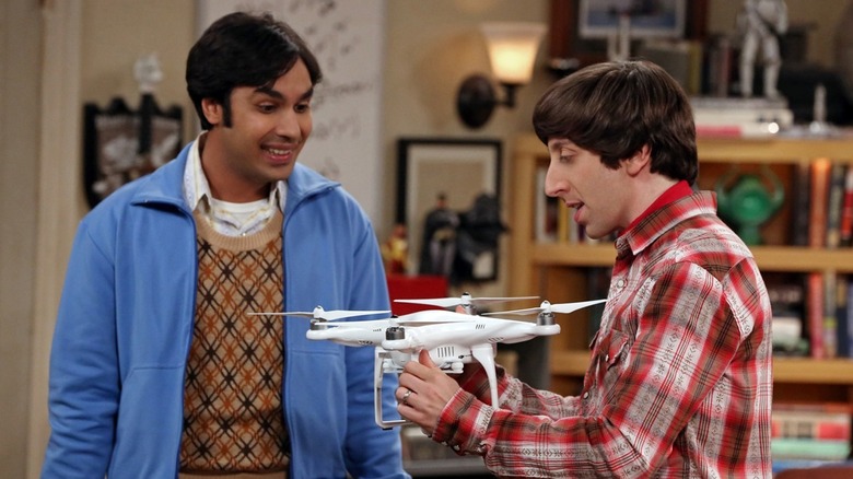 How Simon Helberg Left Kunal Nayyar Embarrassed On The Big Bang Theory Set