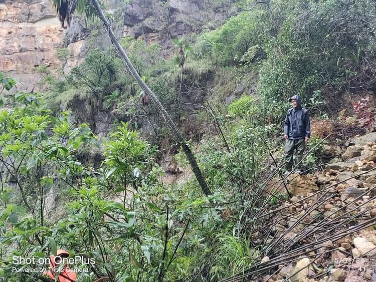 Indore Couple Missing: खाई में ड्रोन उड़ाकर देखे, सोनम का पता नहीं चला, शव के पास मिली दवा राजा की