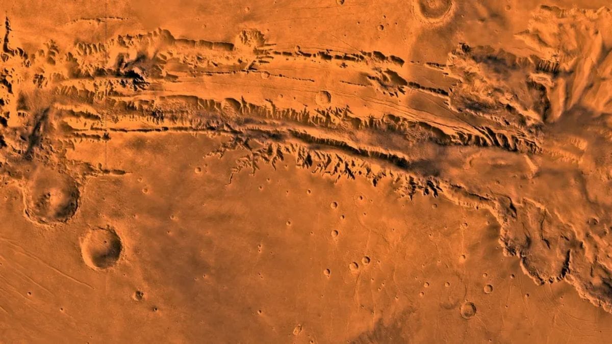 Is Mars Really Red? A Physicist Explains the Science Behind Its Colour and More