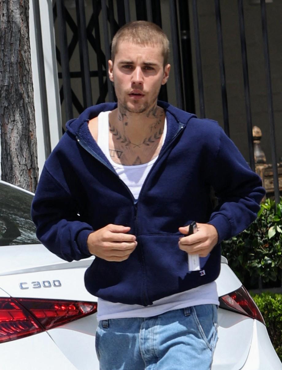 Justin Bieber Continues To Fuel Fans' Worries As He Admits He Is 'Tired Of Transactional Relationships'