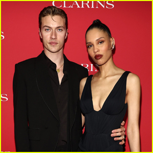 Kourtney Kardashian & Travis Barket Booed at WWE Event