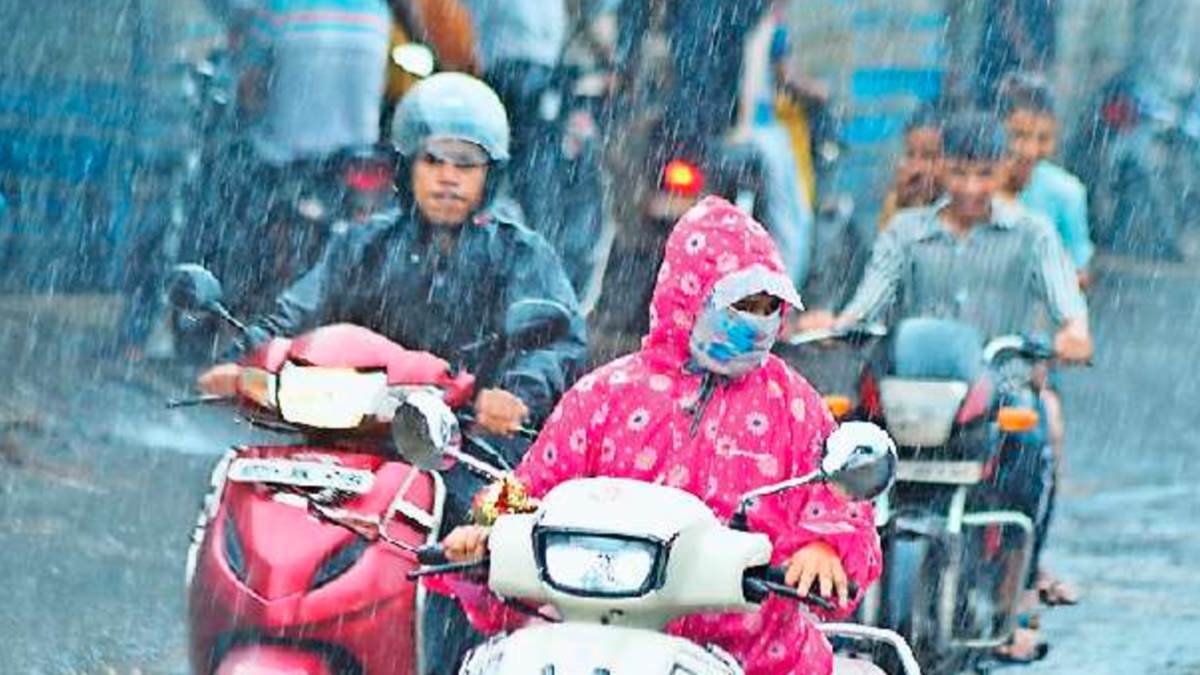 MP Weather Forecast Today: चार दिन में पूरे मध्य प्रदेश पर छा जाएगा मानसून, इन जिलों में तेज बारिश का येलो अलर्ट