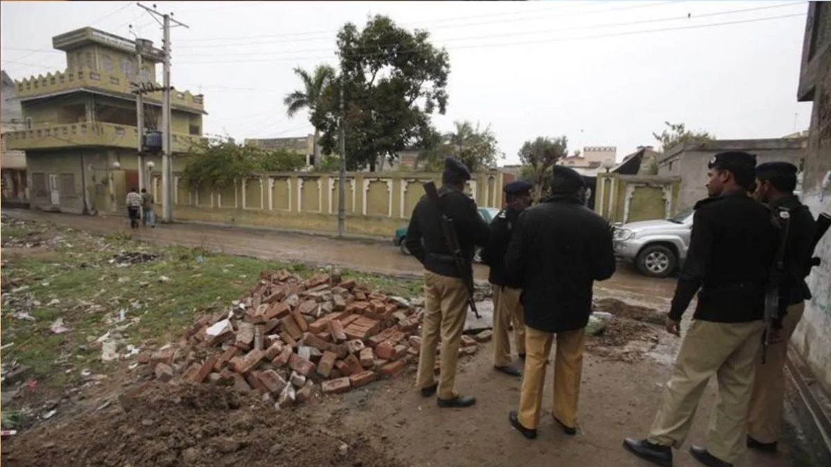 Pakistan: खैबर पख्तूनख्वा में 11 निजी कंपनी के कर्मचारियों का किडनैप, छह बचाए गए