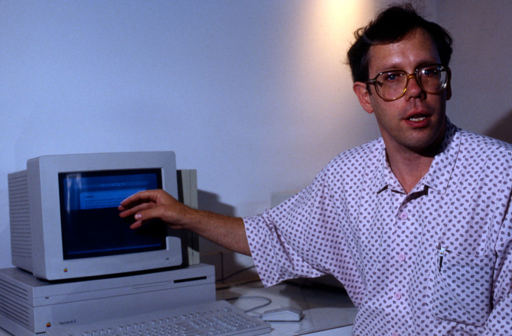 Pioneering Apple engineer Bill Atkinson dies at 74