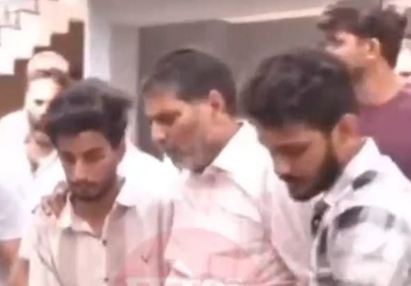 Raja Raghuvanshi Murder Case: राजा रघुवंशी की शवयात्रा में भी शामिल हुआ था सोनम का लवर राज