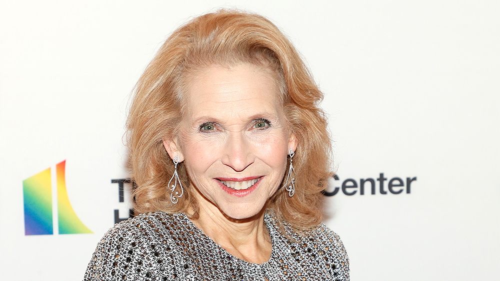 Shari Redstone Discloses Thyroid Cancer Diagnosis
