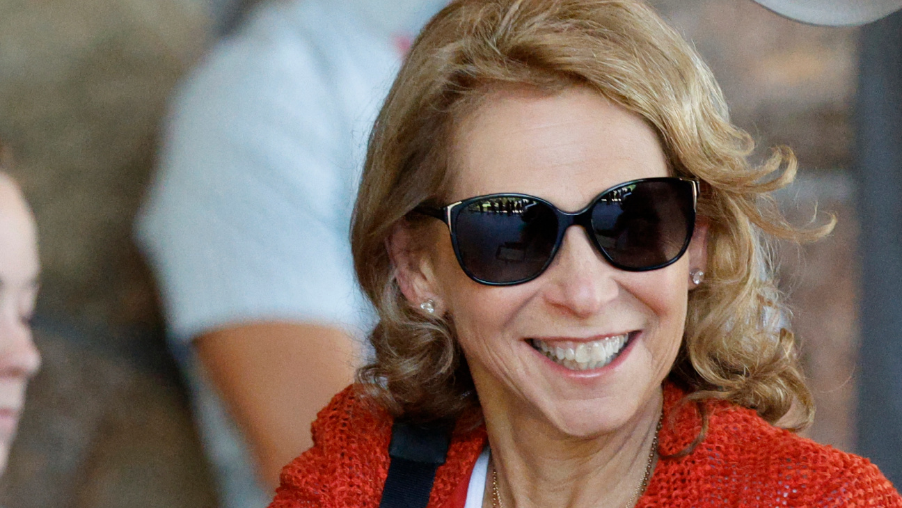 Shari Redstone Has Been Diagnosed With Thyroid Cancer