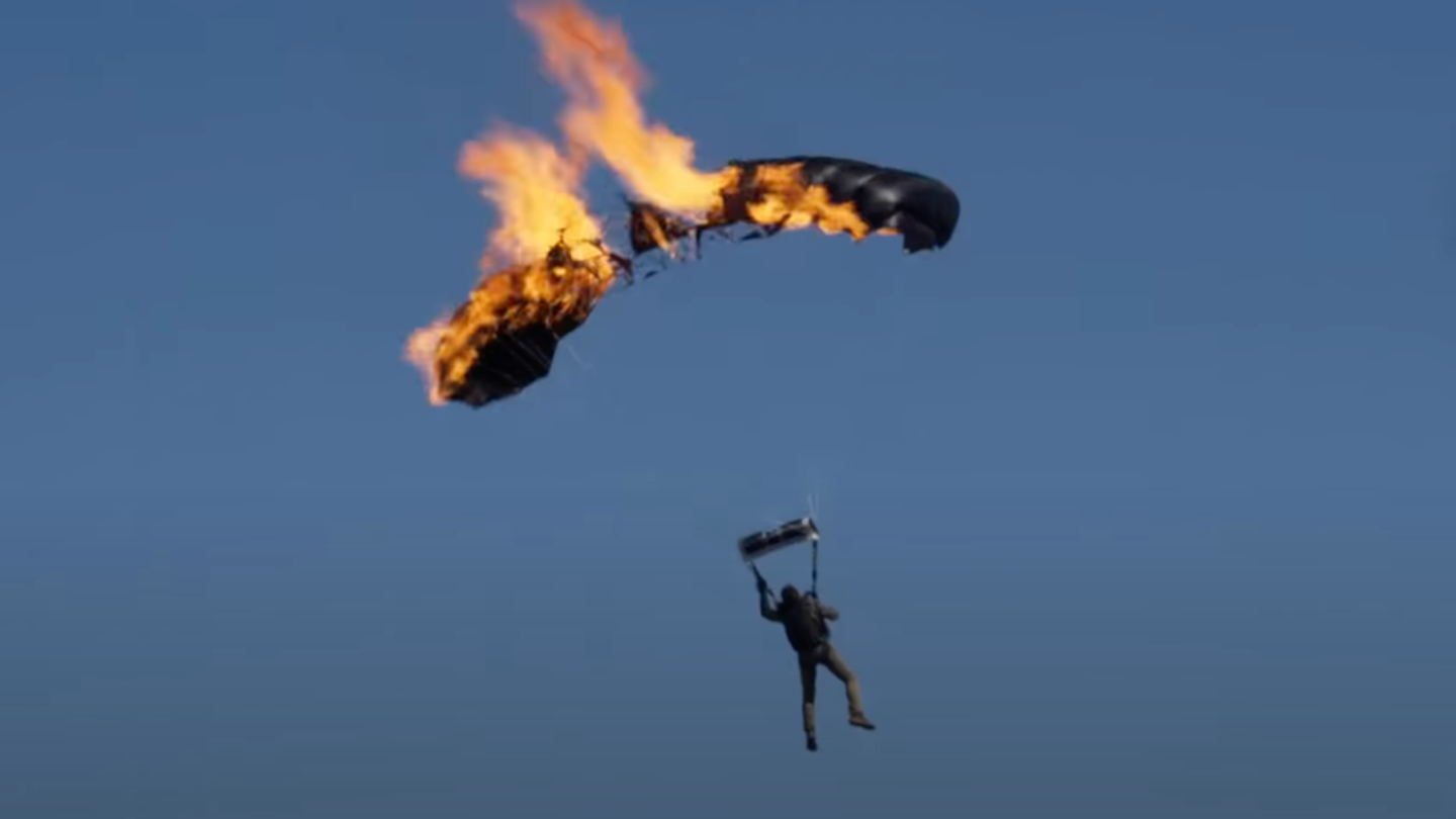 Tom Cruise Sets World Record for Setting His Parachute on Fire … 16 Times