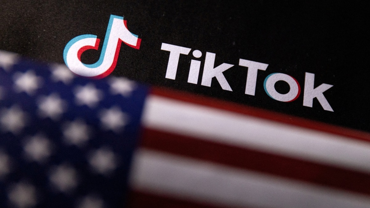 Trump Extends Deadline for US TikTok Sale to September