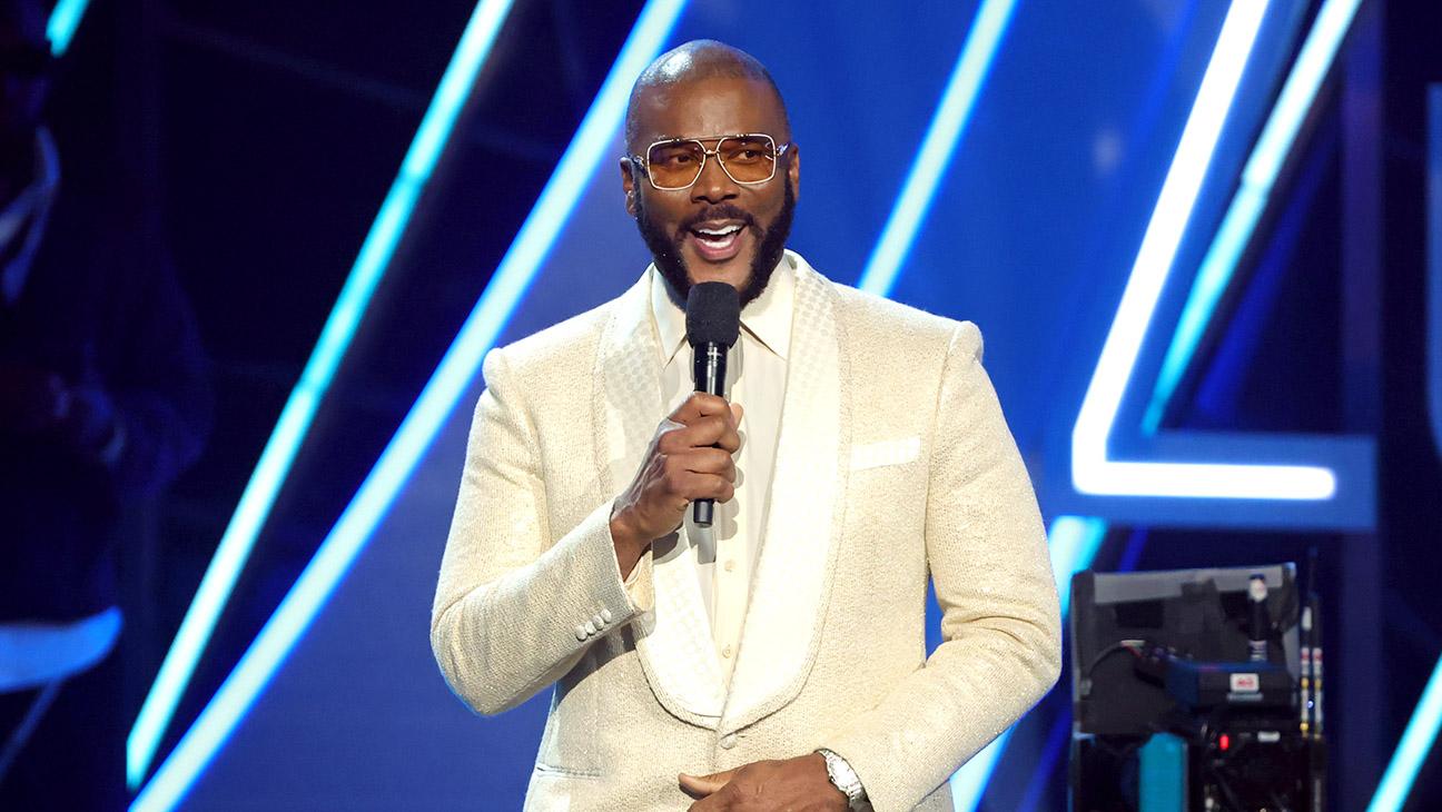 Tyler Perry Calls Out Hollywood Studios at BET Awards: “This Is Not the Time to Be Silent”