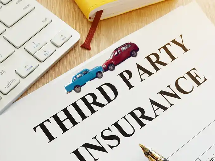 गाड़ी का थर्ड पार्टी इंश्योरेंस कराना हो सकता है महंगा:  IRDAI ने 18-25% तक प्रीमियम बढ़ाने का सुझाव दिया, जानें कितने ज्यादा रुपए चुकाने होंगे