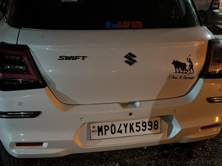 ड्यूटी पर तैनात पुलिस जवान को मारी टक्कर:  टूटा पैर, एयरपोर्ट के बाहर हंगामे की बनी स्थिति, साथियों ने पहुंचाया अस्पताल – Bhopal News