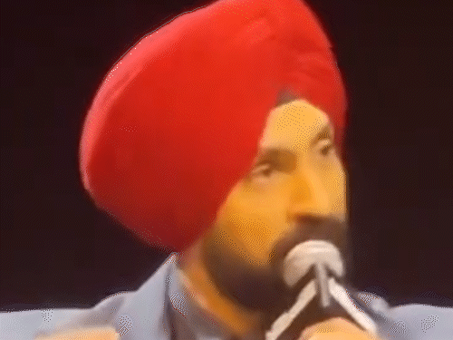 दिलजीत दोसांझ फर्राटेदार इंग्लिश बोलते नजर आए:  सिंगर की कोशिश देखकर फैंस को हुआ गर्व; शकीरा के गाने ‘हिप्स डोंट लाई’ का बनाएंगे इंडियन वर्जन