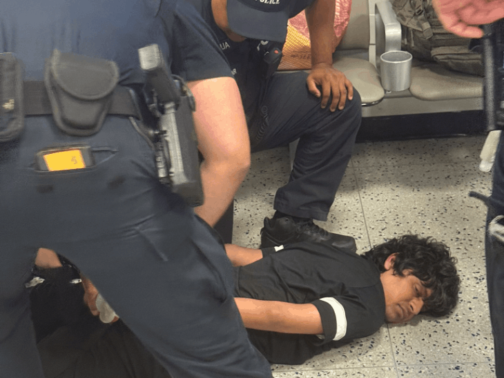 भारतीय से बदसलूकी पर अमेरिका बोला- अवैध एंट्री बर्दाश्त नहीं:  वैध तरीके से आएं तो स्वागत; एयरपोर्ट पर छात्र को पटका फिर इंडिया भेजा था