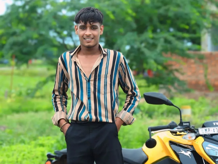 रतलाम में थाने के पास नाबालिग की हत्या:  स्टेशन रोड थाने से 500 मीटर दूर चाकुओं से 15 वार किए; लव ट्रायंगल की आशंका – Ratlam News