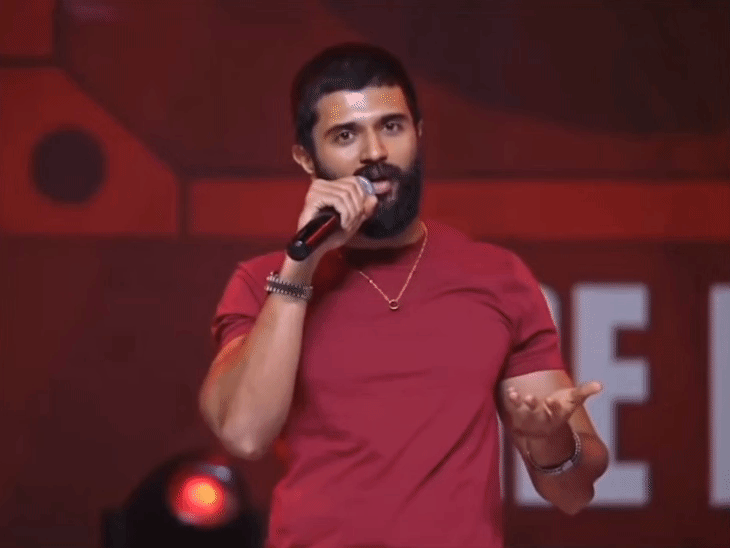 विजय देवरकोंडा के खिलाफ SC/ST एक्ट के तहत शिकायत दर्ज:  आदिवासी समुदाय पर की थी टिप्पणी, माफी भी मांग चुके हैं एक्टर; पहले भी हुई थी शिकायत