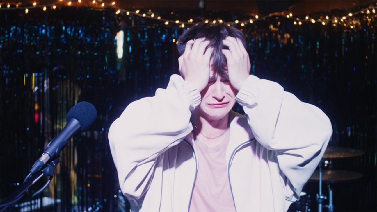 ‘Our Hero, Balthazar’ Review: Asa Butterfield and Jaeden Martell in an Unnerving Dark Comedy About American Gun Culture