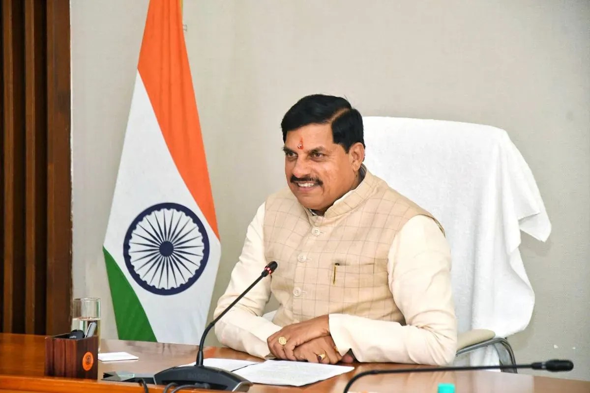 MP के 33 लाख पेंशनरों की बल्ले-बल्ले! CM मोहन यादव ने खातों में डाले 200 करोड़ रूपए | Cm Mohan Yadav Deposits 200 Crore Into Accounts Of Pensioners Mp News