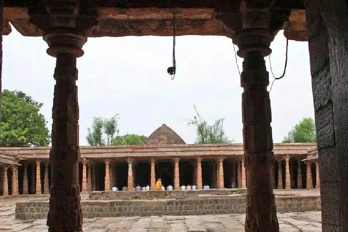 भोजशाला: हाईकोर्ट में ASI की भूमिका पर उठे सवाल, पहले कहा- स्पष्ट नहीं क्या है? अब बता रहे मंदिर | Bhojshala Case Questions Raised In Indore High Court Over Asi Role Mp News