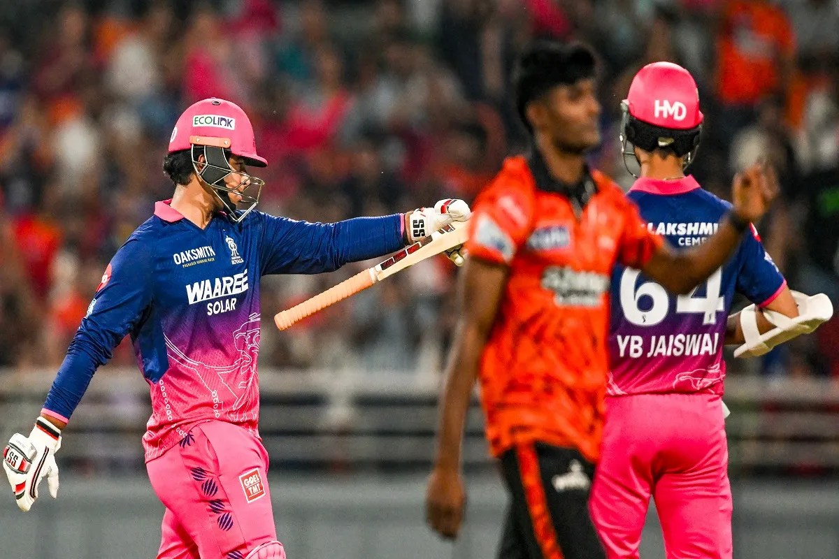 SRH vs RR: सूर्यवंशी की तूफानी पारी के बाद हैदराबाद का बेहतरीन कमबैक, राजस्थान रॉयल्स को 243 रनों पर रोका