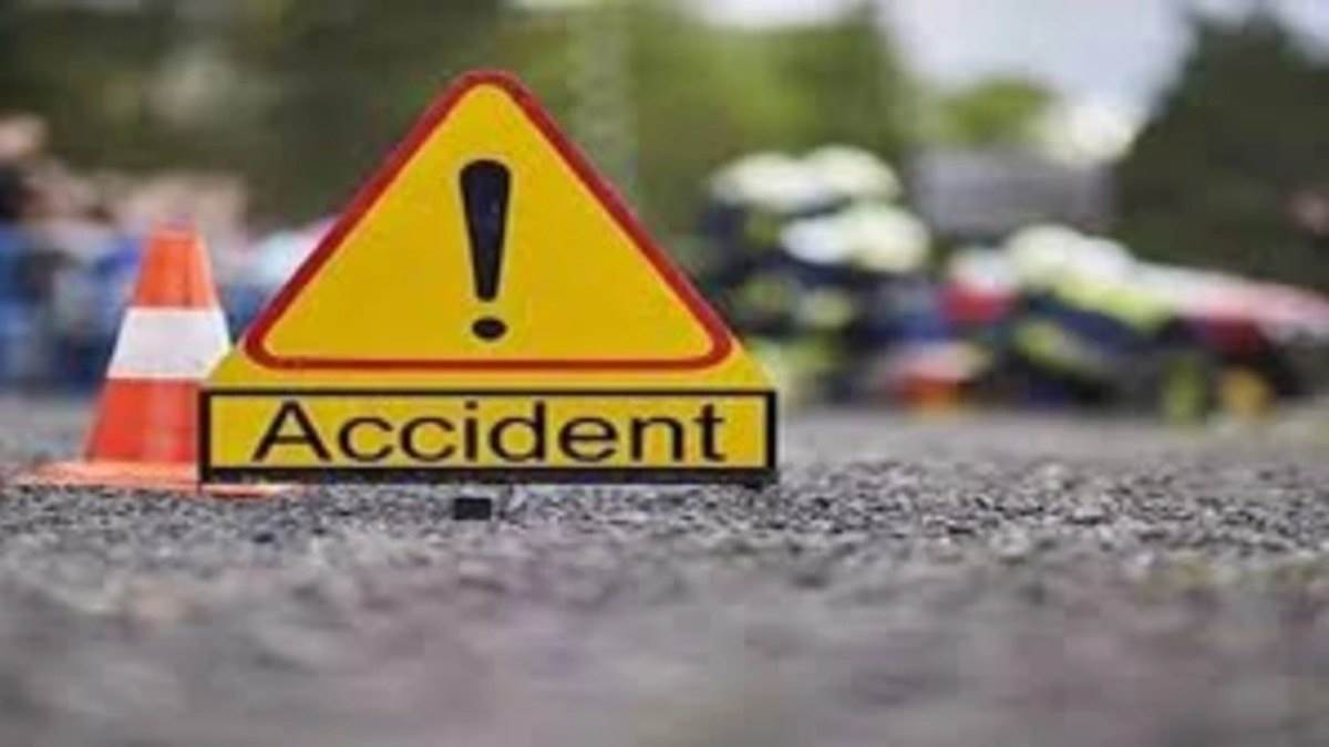 इंदौर में तेज रफ्तार टैंकर ने बाइक को मारी टक्कर, मां और दो मासूम बच्चों की मौत, तीन घायल