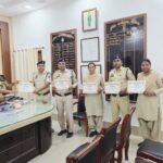 ऑपरेशन तलाश / मुस्कान अभियान में उत्कृष्ट कार्य करने वाले पुलिसकर्मियों को कोरिया पुलिस ने दिया प्रशस्ति पत्र,