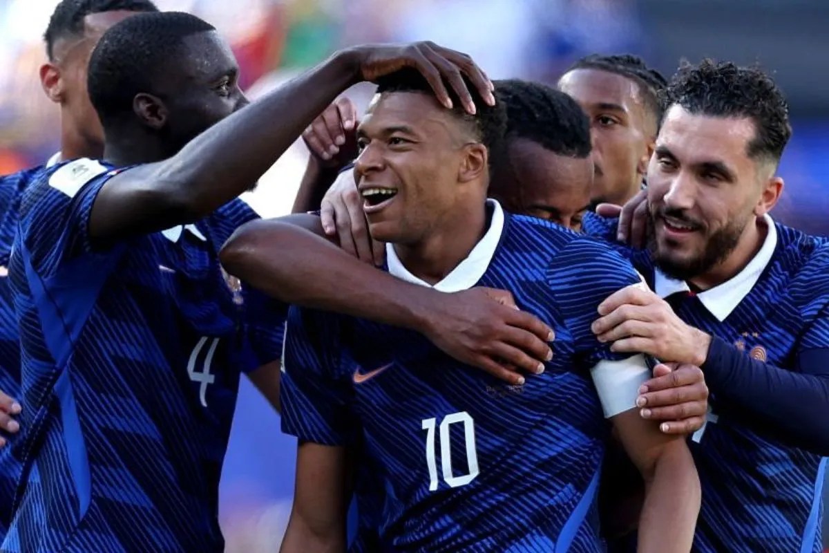 FIFA 2026: फ्रांस ने सेनेगल को 3-1 से हराया, एमबाप्पे बने जीत के हीरो FIFA 2026: फ्रांस ने सेनेगल को 3-1 से हराया, एमबाप्पे बने जीत के हीरो