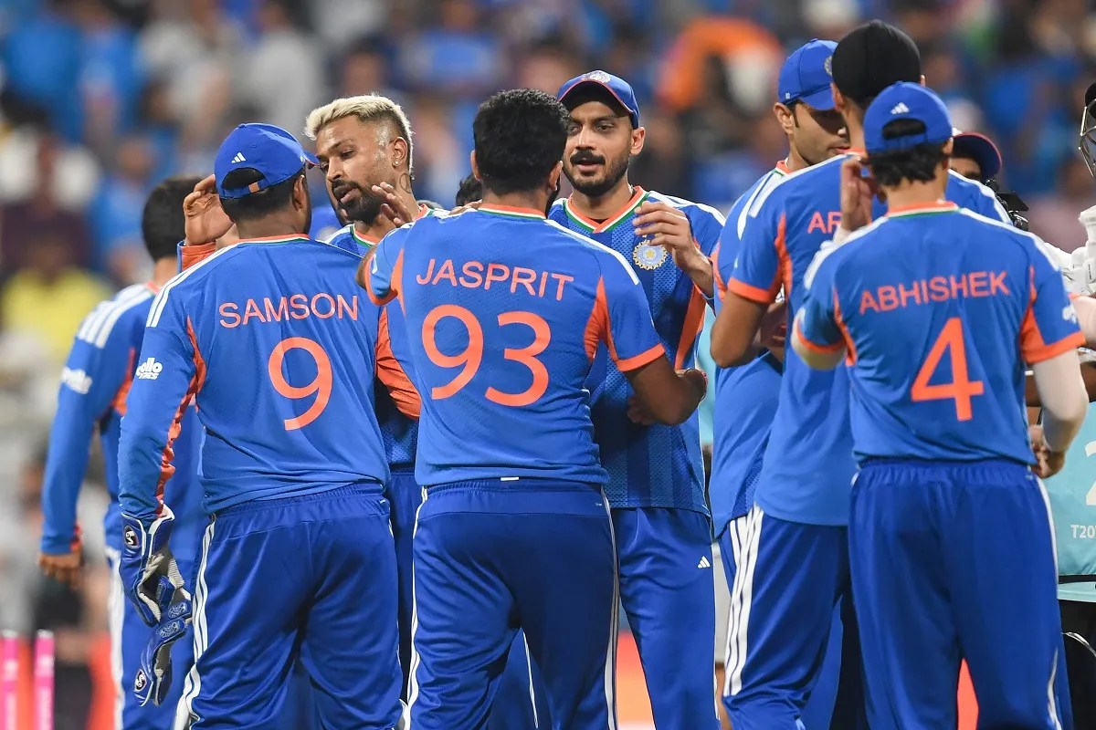 IND vs IRE: ऐसी हो सकती है भारत की प्लेइंग इलेवन, सिराज, अर्शदीप और हर्षित के कंधों पर होगी गेंदबाजी आक्रमण की ज़िम्मेदारी IND vs IRE: ऐसी हो सकती है भारत की प्लेइंग इलेवन, सिराज, अर्शदीप और हर्षित के कंधों पर होगी गेंदबाजी आक्रमण की ज़िम्मेदारी