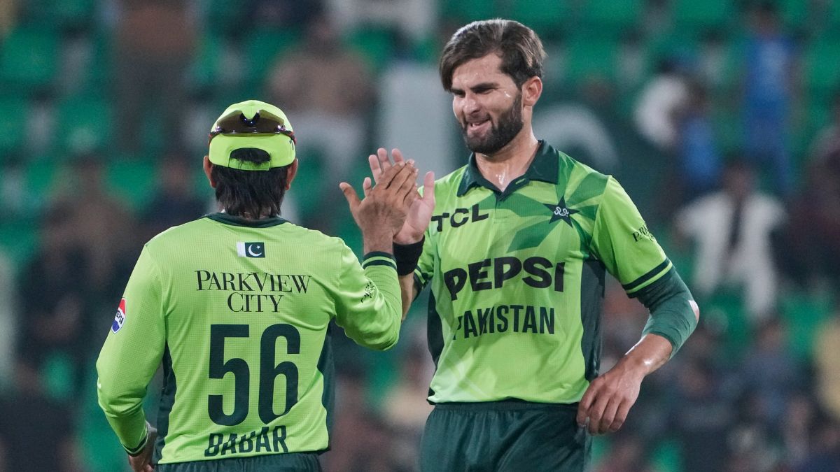 PCB ने अपने प्लेयर्स के साथ कर दिया खेला, अब फॉर्मेट के आधार पर मिलेगी पाकिस्तानी खिलाड़ियों को सैलरी PCB ने अपने प्लेयर्स के साथ कर दिया खेला, अब फॉर्मेट के आधार पर मिलेगी पाकिस्तानी खिलाड़ियों को सैलरी