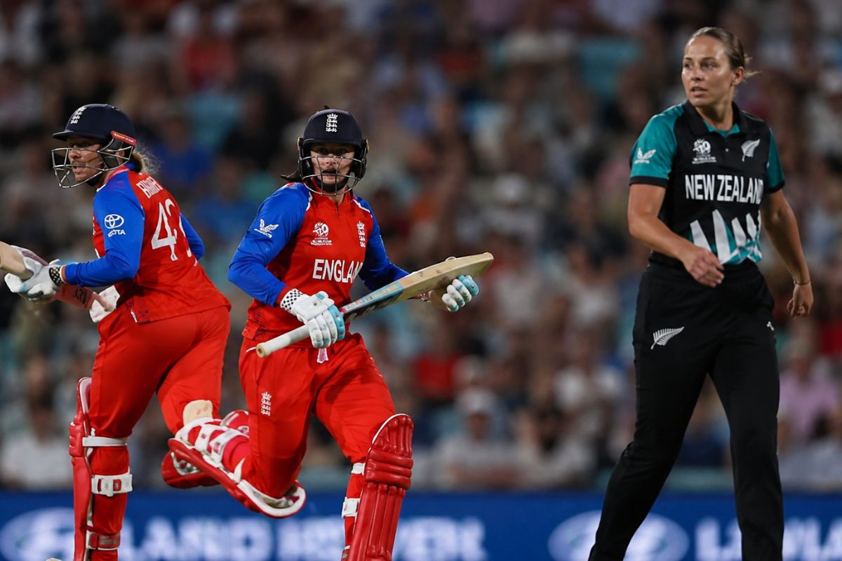 Women’s T20 World Cup 2026 में हुआ उलटफेर, डिफेंडिंग चैंपियन बाहर, ग्रुप B से 2 टीमों को मिल गया सेमीफाइनल का टिकट