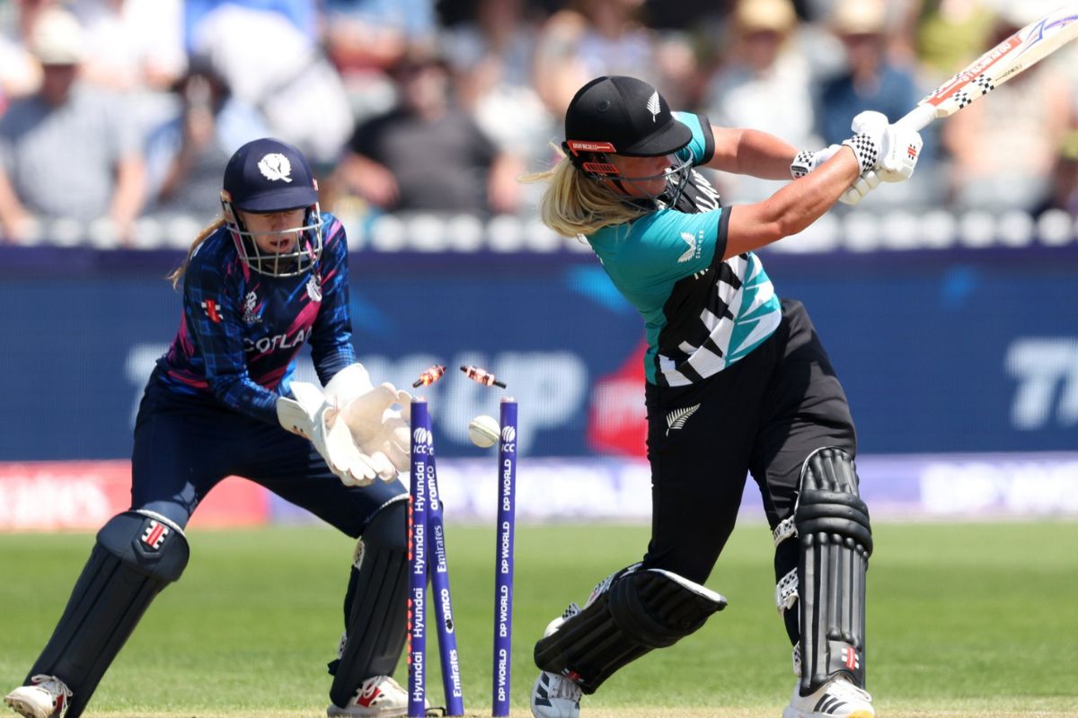 Women’s T20 World Cup 2026 से 4 टीमें बाहर, ऑस्ट्रेलिया-न्यूजीलैंड की जीत के बाद देखें अपडेटेड अंक तालिका